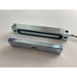 Elektroniskt magnetlås med 110 kg hållkraft. 12 eller 24VDC.