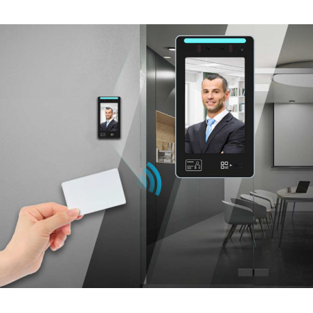 AI Ansiktsigenkänningsterminal. Smart ansiktsigenkänning, ID och temperaturlarmsystem.