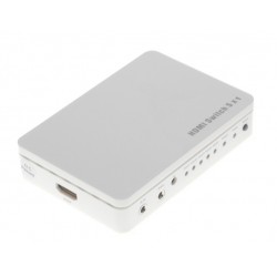 5-portars HDMI-switch med fjärrkontroll för enkelt byte