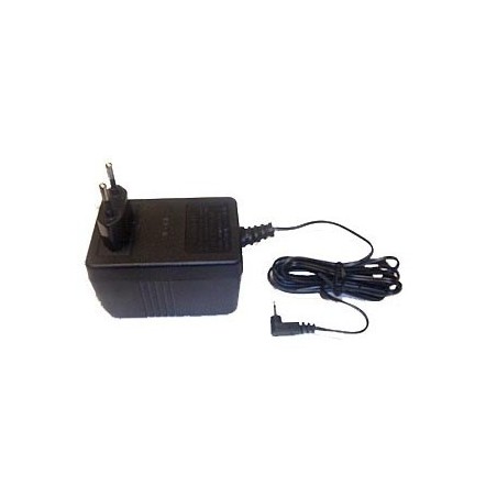 Netadapter med 12VDC 100mA, lineær type, ikke switch mode støj